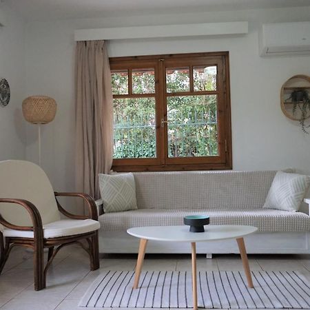 Small Theater Apartment Epidaurus Zewnętrze zdjęcie