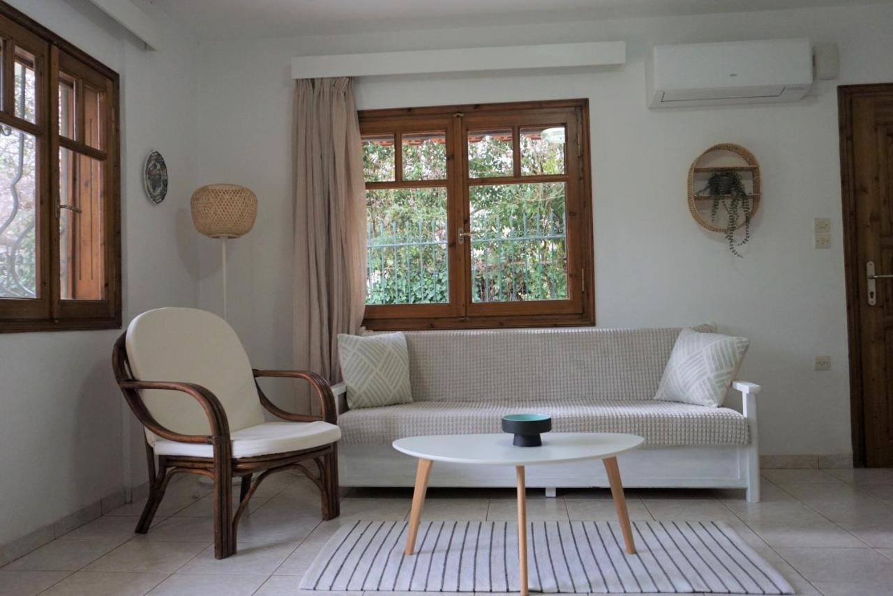 Small Theater Apartment Epidaurus Zewnętrze zdjęcie