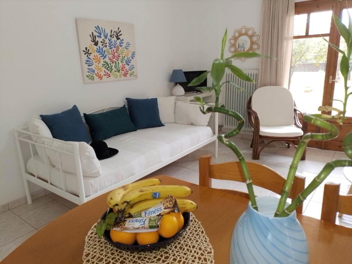 Small Theater Apartment Epidaurus Zewnętrze zdjęcie